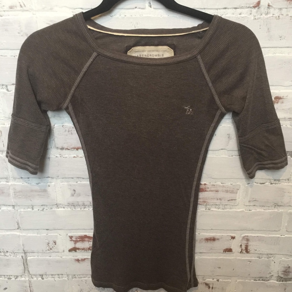 Old School Flattering A&F Top